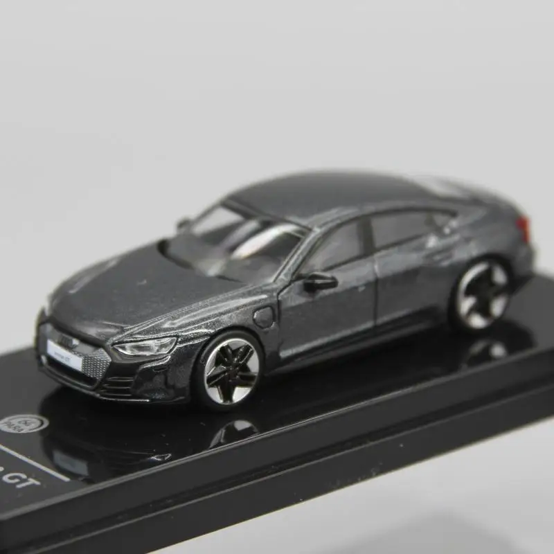 

Para 1: 64 Grey Red E-tron GT Alloy RV Electric Sports Car Model for AUDI