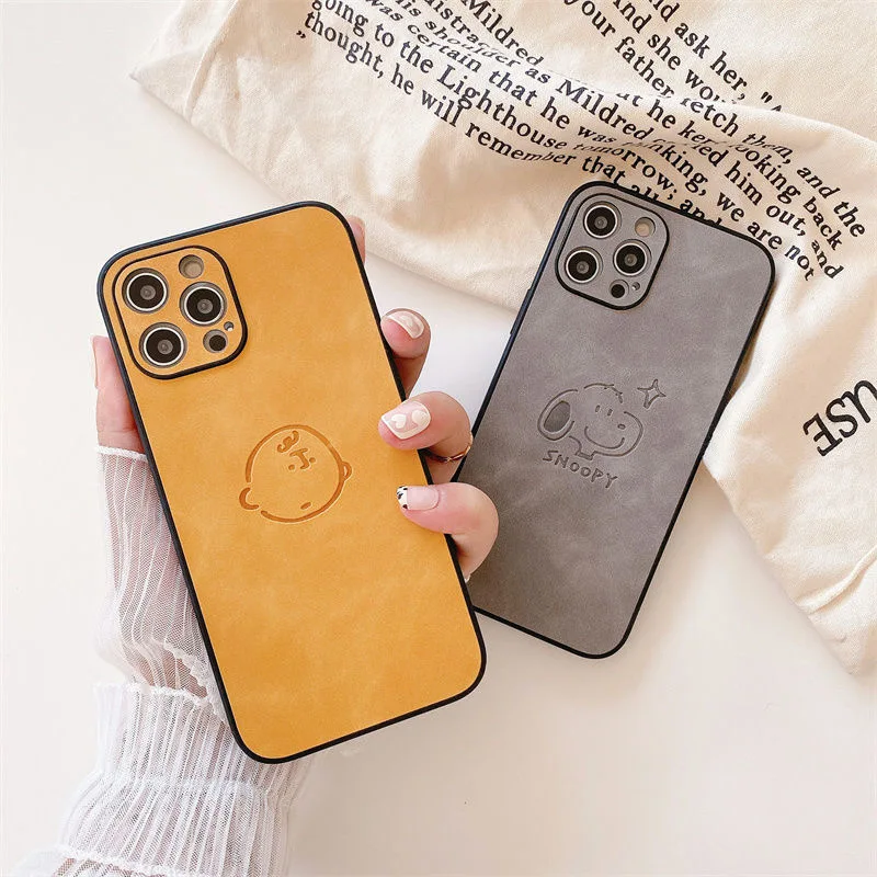 

Snoopy Cute Cartoon Phone Cases For iPhone 13 12 11 Pro Max XR XS MAX 8 X 7 SE 2022 Fashion Trend Cortex Couple Silica Gel Cover