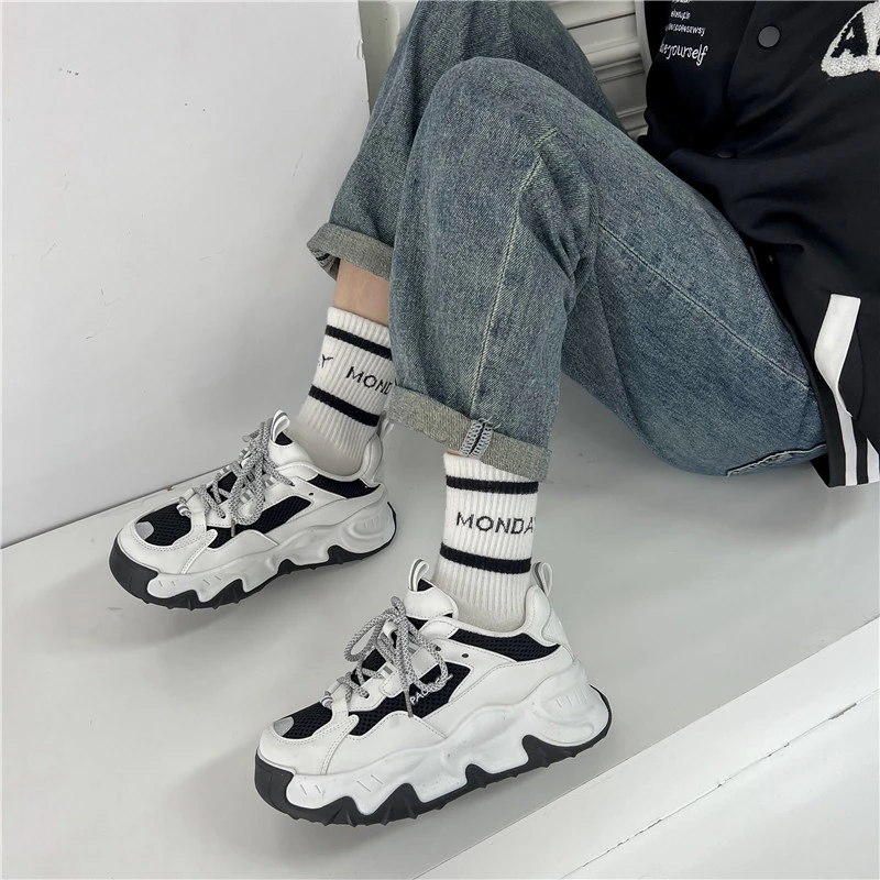 Teenages Girls Shoes Lace Up Sneakers High Platform Casual Running Shoes Big Girls Breathable Outdoor Sports Shoes Chunky Shoes