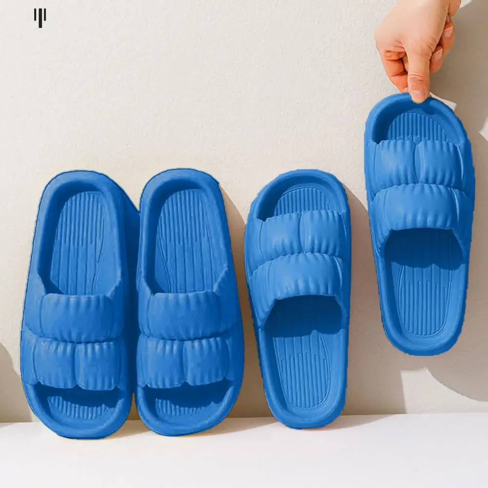 

1 Pair Pillow Slippers Pleated Upper EVA Platform Non-slip Home Slippers Thick Sole Quick Drying Men Women Summer Shower Slides