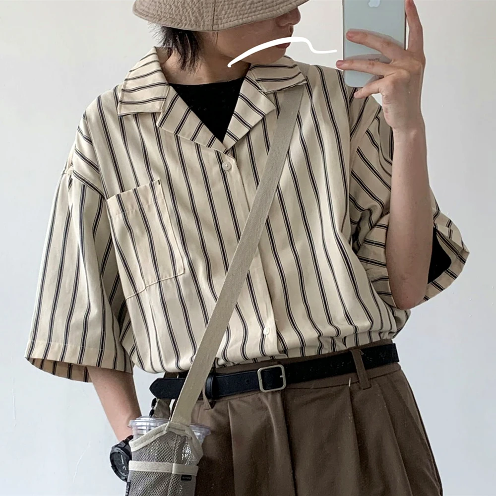 

2022 Japan Vintage Khaki Vertical Stripes Men Women Shirts Cuba Collar Loose Oversized Half Sleeve Tops Cool Streetwear Blouses