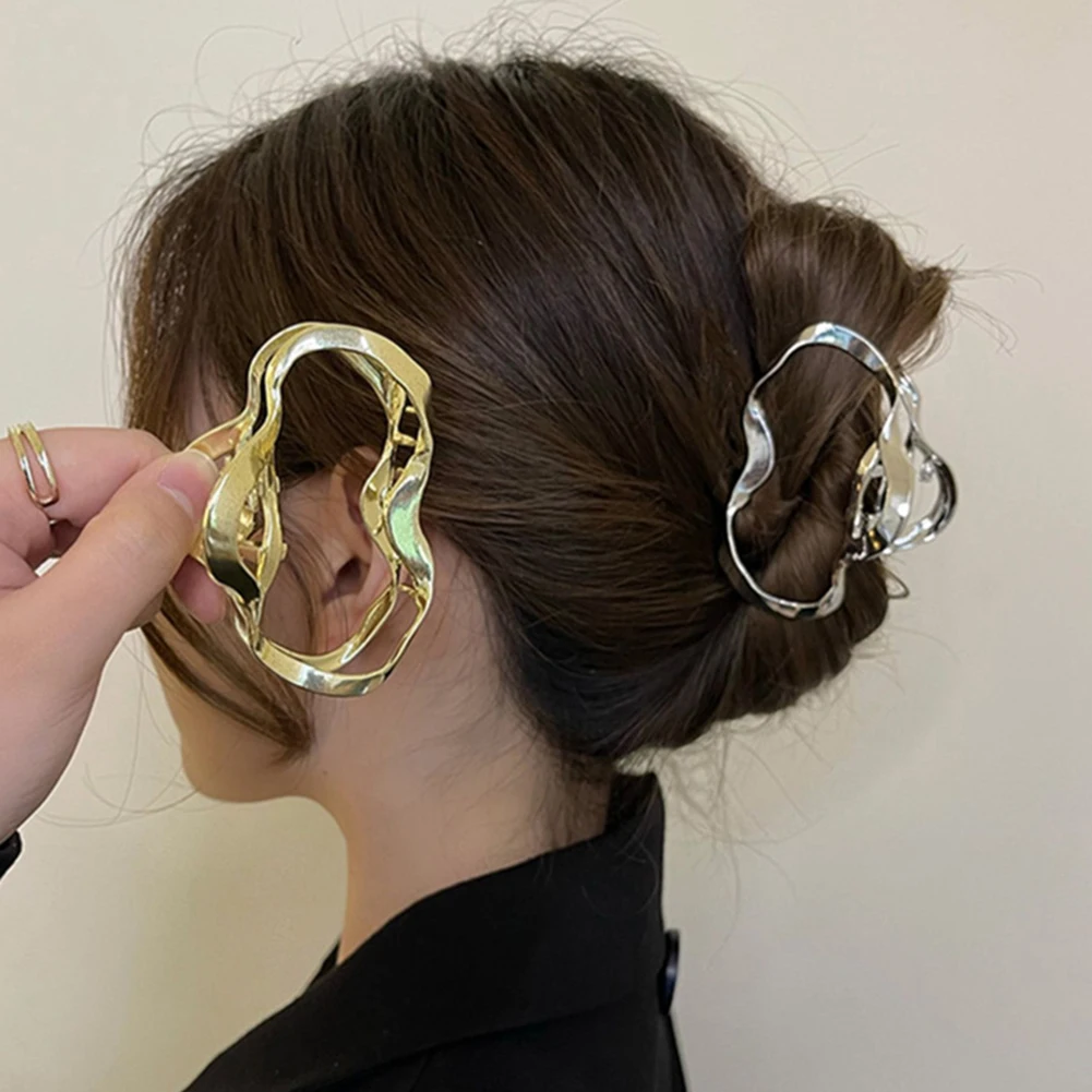 

New Women Girls Cute Heart Hollow Geometric Gold Alloy Hair Claws Sweet Headband Hair Clips Hairpins Fashion Hair Accessories