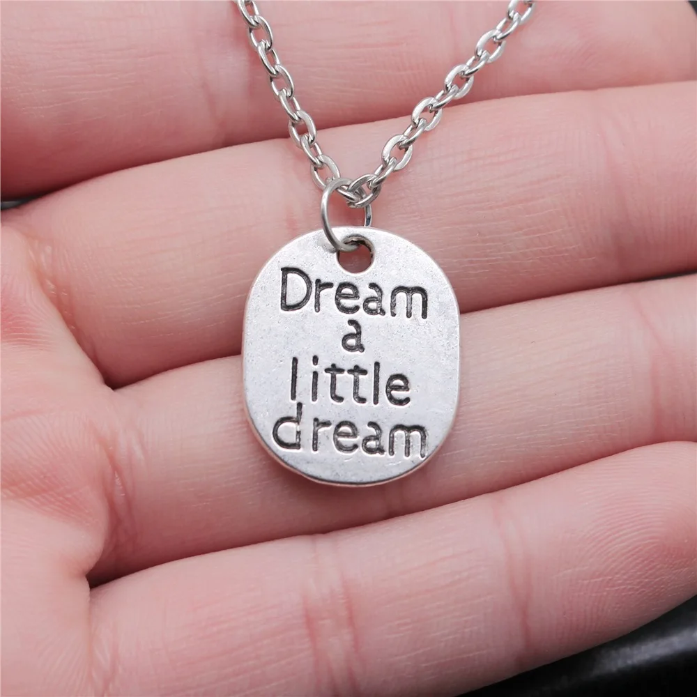 

Женское Ожерелье с кулоном Dream A Little Dream, серебристого цвета, 22x18 мм
