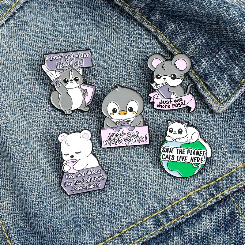 

Cute Cartoon Animal Alloy Enamel Pin Cat Penguin Mouse Polar Bear Brooch For Women men Gift Lovely Friend Gifts