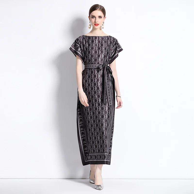 

Runway Summer Designer Loose Maxi Dress Women Slash Neck Bat Sleeve Letter Print Lace Up Belt Split Holiday Long Robes M8722