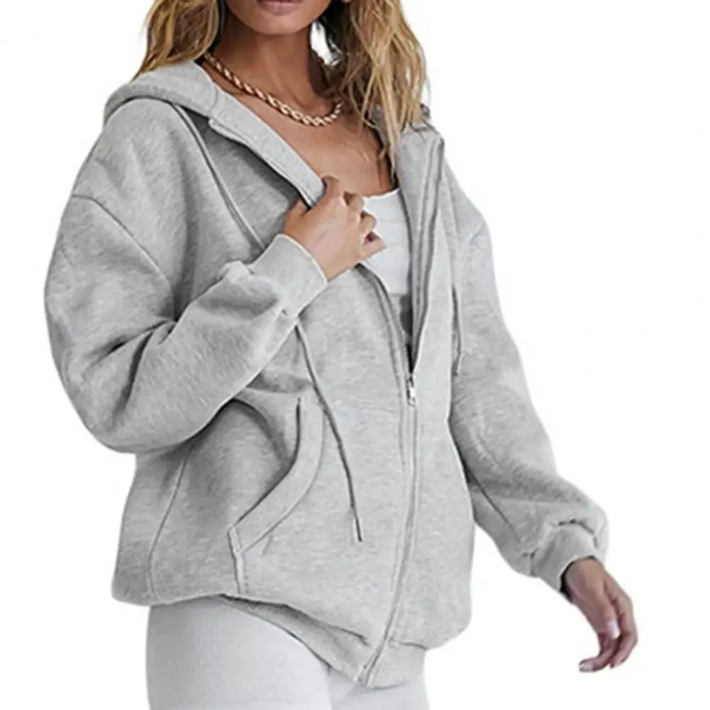 

Особенности: Женский пуловер, однотонный, длинные рукава, кулиска, капюшон, карманы, непринужденный крой.