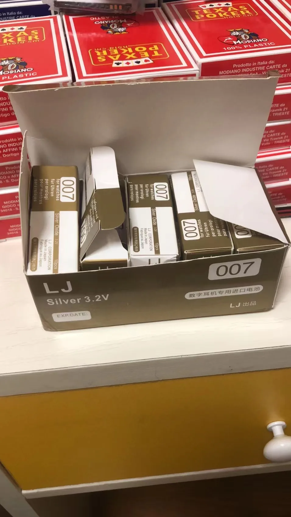 

Маркированная игральная карта magic prop 1)2 наушника, батареи 50 шт., 3) Доставка