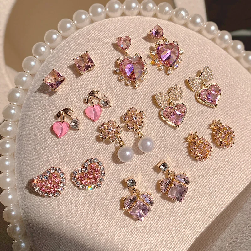 

Pink Zircon Love Heart Stud Earrings for Women Fashion Jewelry Accessories Sweet Girl Earrings Wedding Dress Jewelry 2023 New