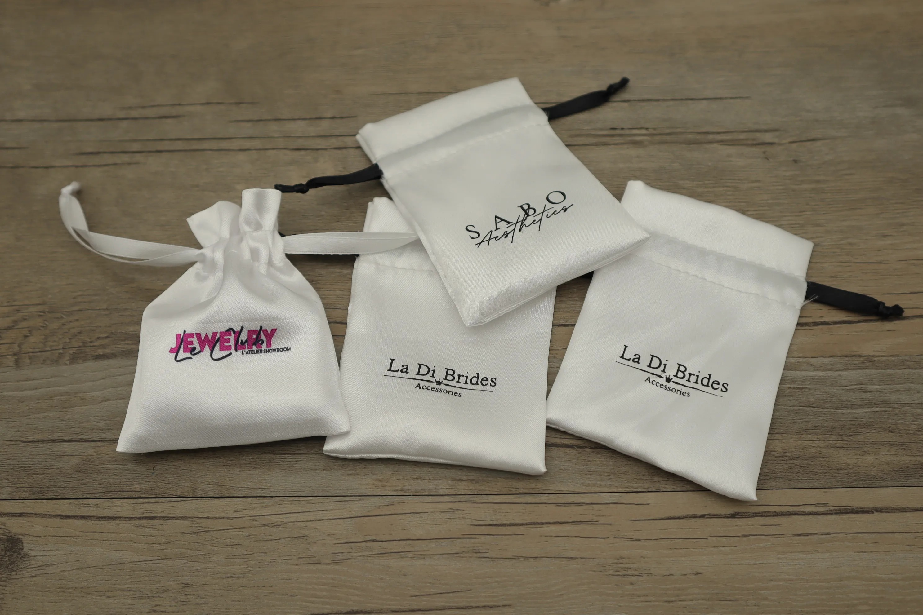 Silk Gift Bags Satin Drawstring Pouch High-quality Champagne Packaging Jewelry Necklace Bead Hair Cosmetic Storage Sachet Logo