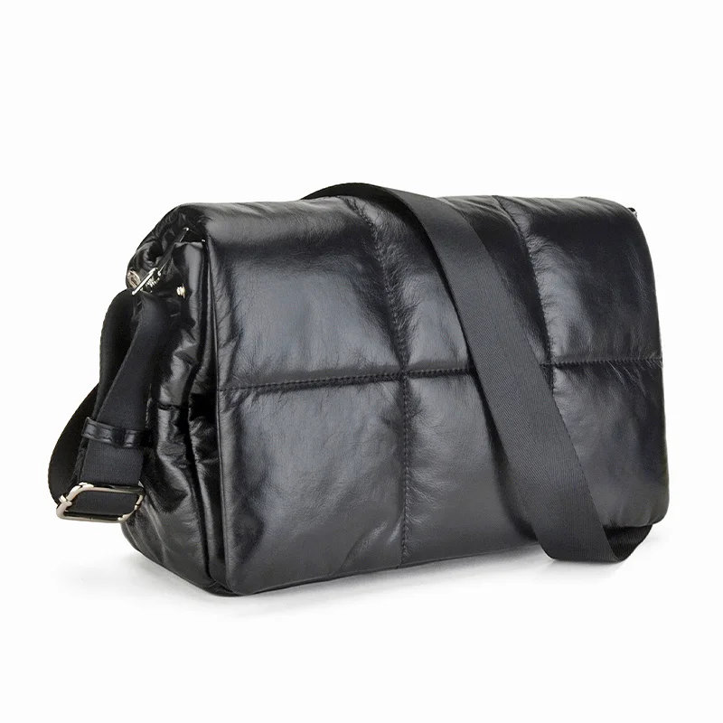 

Donna-in 2022 New Black Casual Pillow Women Bags Soft Natural Calfskin Luxury Genuine Leather Crossbody Couples Winter Totes