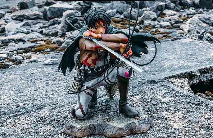 

Attack On Titan figure