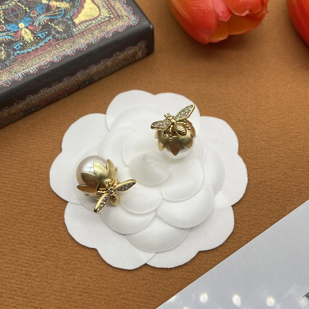 

New fashion exquisite personality insect earrings