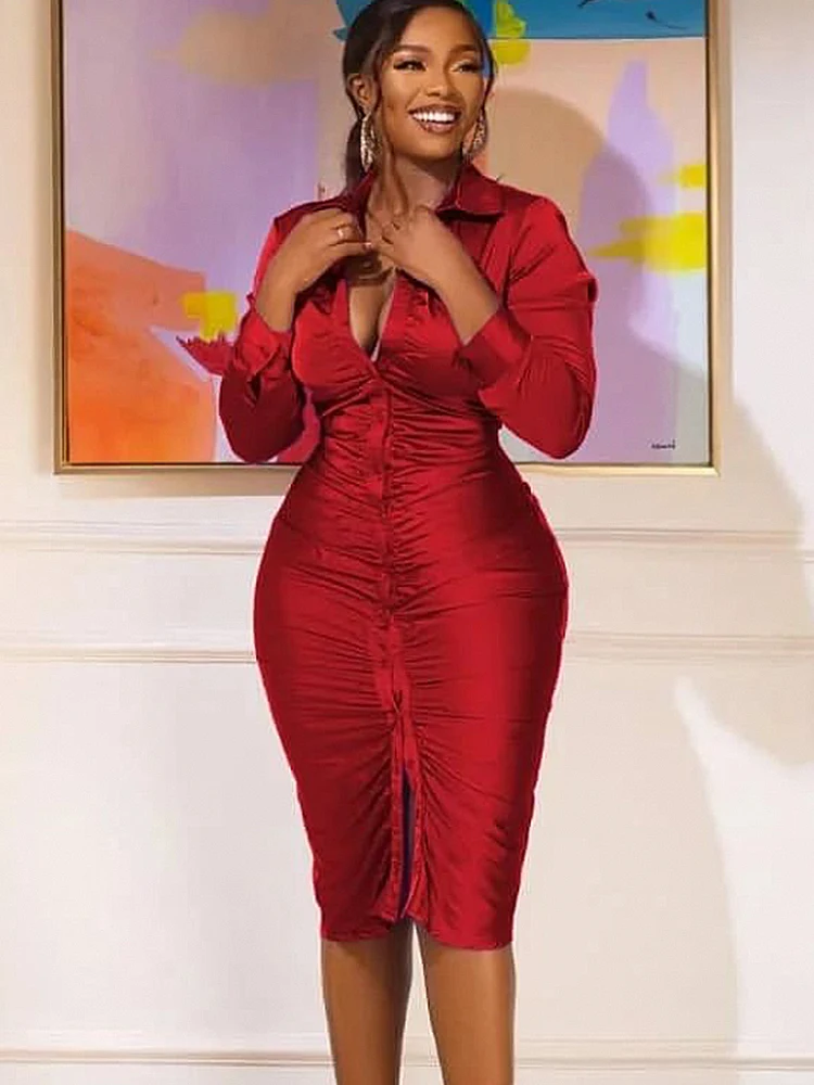 

Женское платье-рубашка с V-образным вырезом, в обтяжку