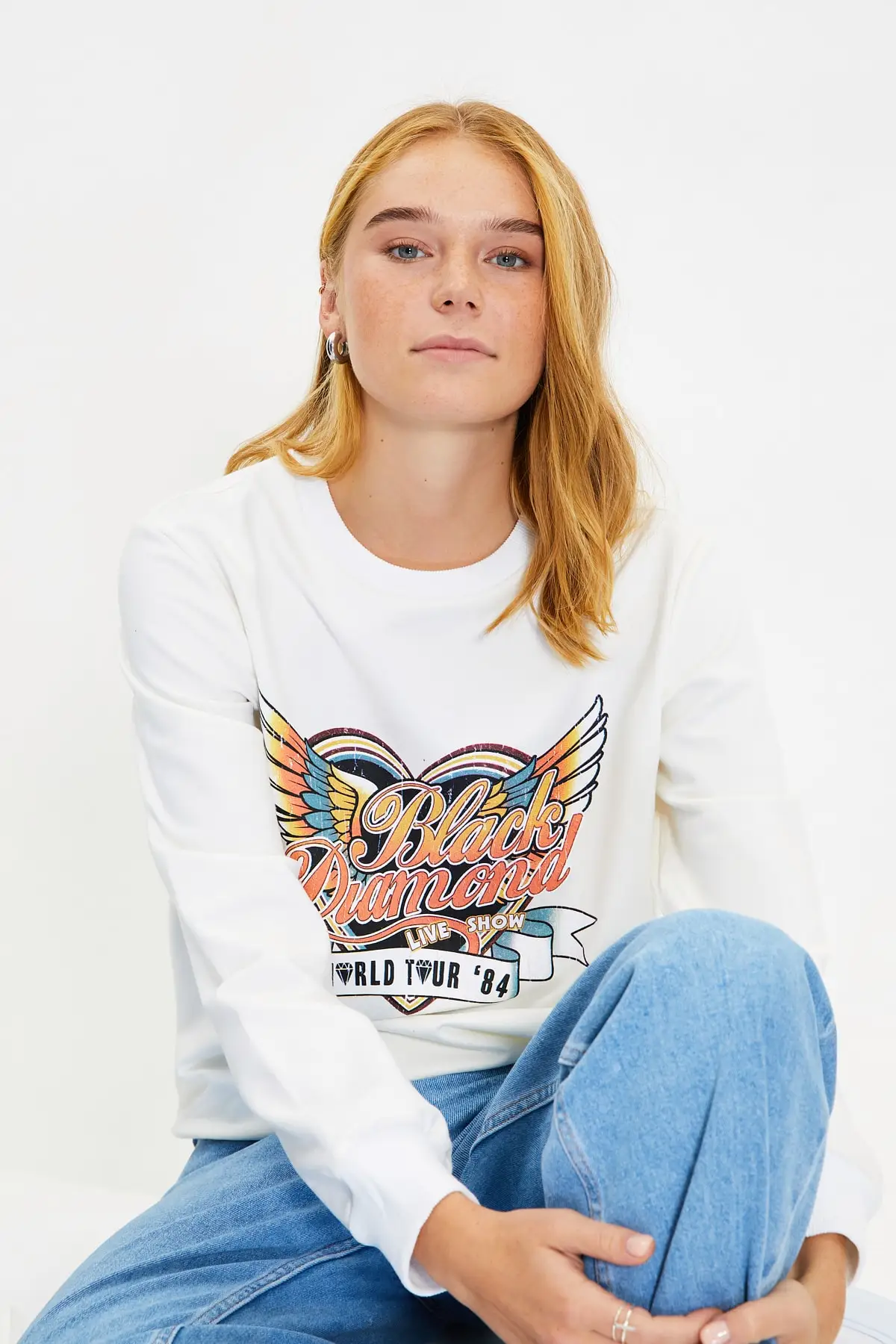 

Trendyol Printed Basic Knitted Sweatshirt TWOAW22SW1235