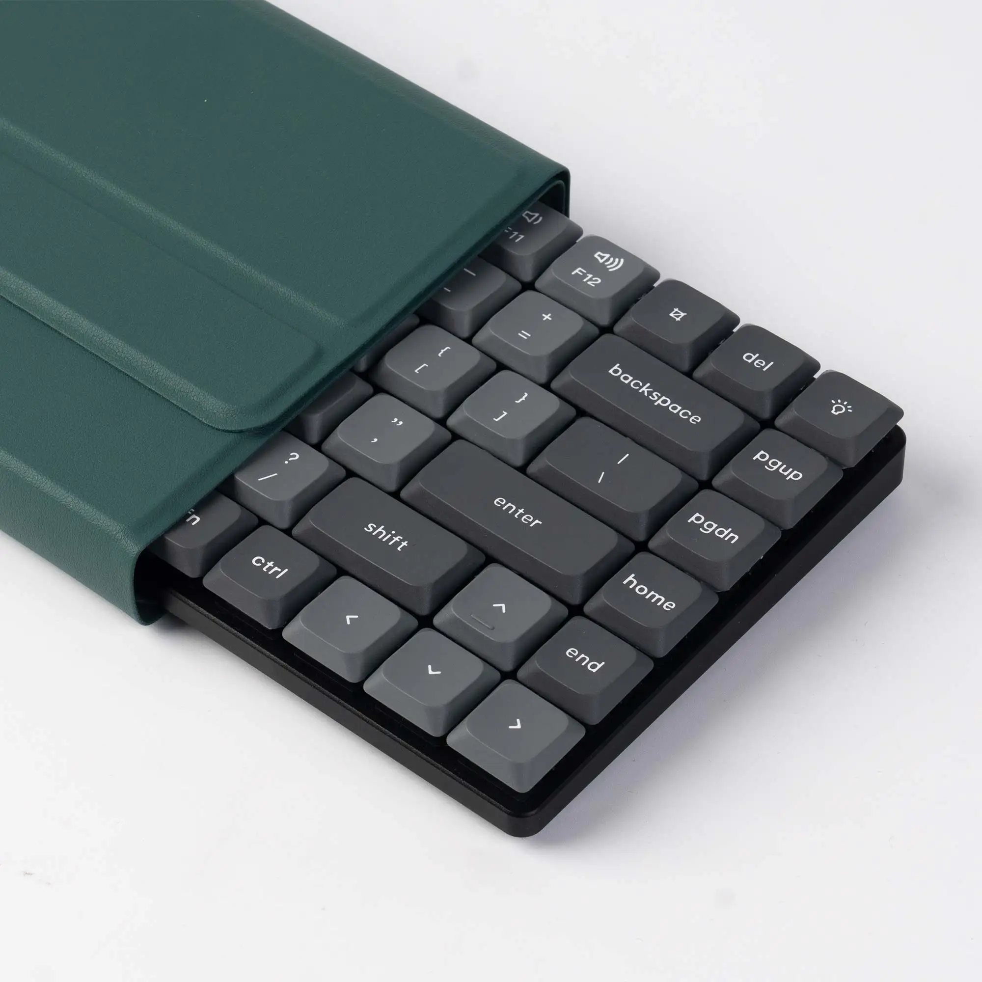 Фото Чехол-клавиатура Keychron Folio для тонких механических клавиатур K3, K3 Pro и K3 Max с низким профилем №3