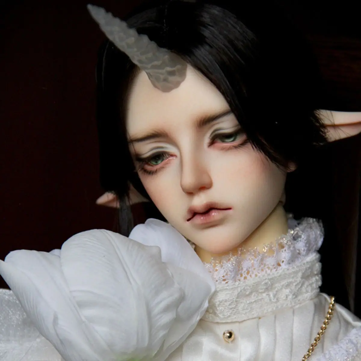 Новая аутентичная кукла bjd sd 1/3 молодые сказочные уши рядом от производителей