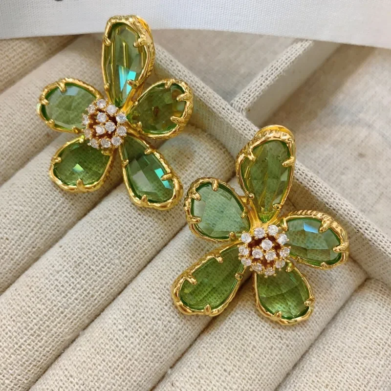 Женские серьги-гвоздики с кристаллами в Корейском стиле