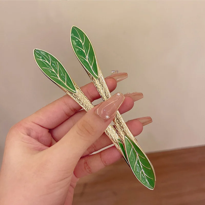 

2023 New Chinese Fashion Metal Green Double Leaf Hair Clip for Women Headwear Temperament Clothing Hair Accessories Gift