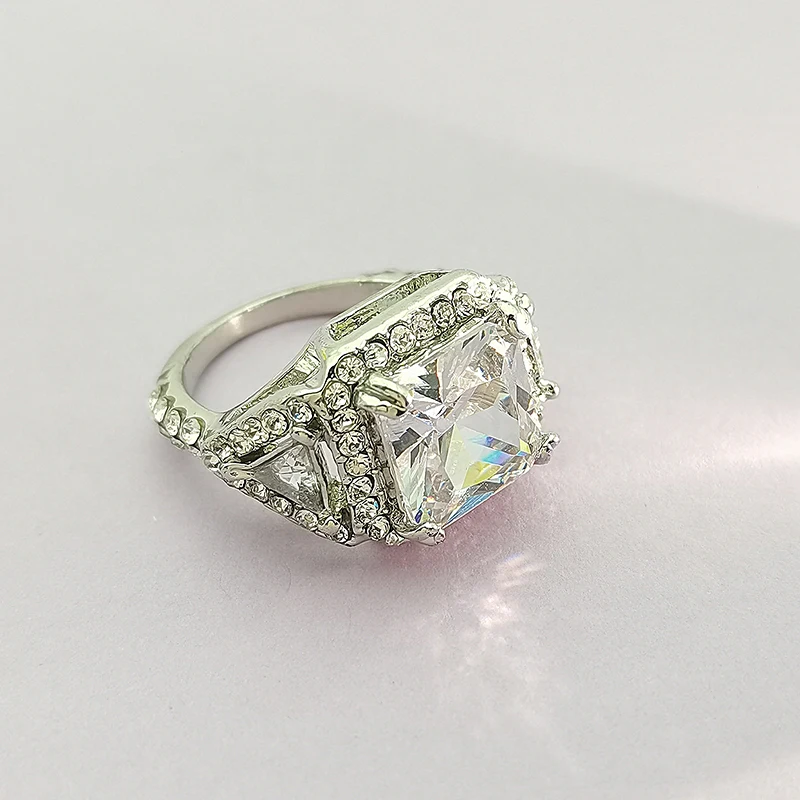 

Fashion Personality Luxury Silver Ring Temperament Light Luxury Women's Ring Women's Great Holiday Gift Hand Jewelry