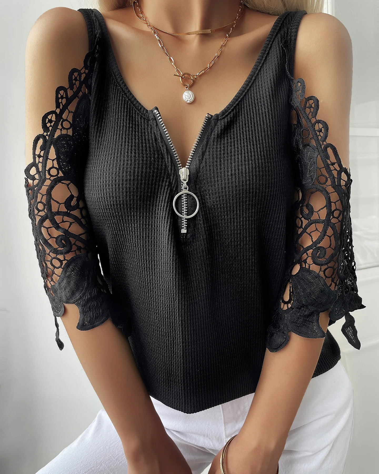 

Chicme Women Cold Sleeve Zipper Front Lace Trim Top Spring Summer Blouse Casual T-Shirts Half Sleeve Oversized Tee Tops 2022