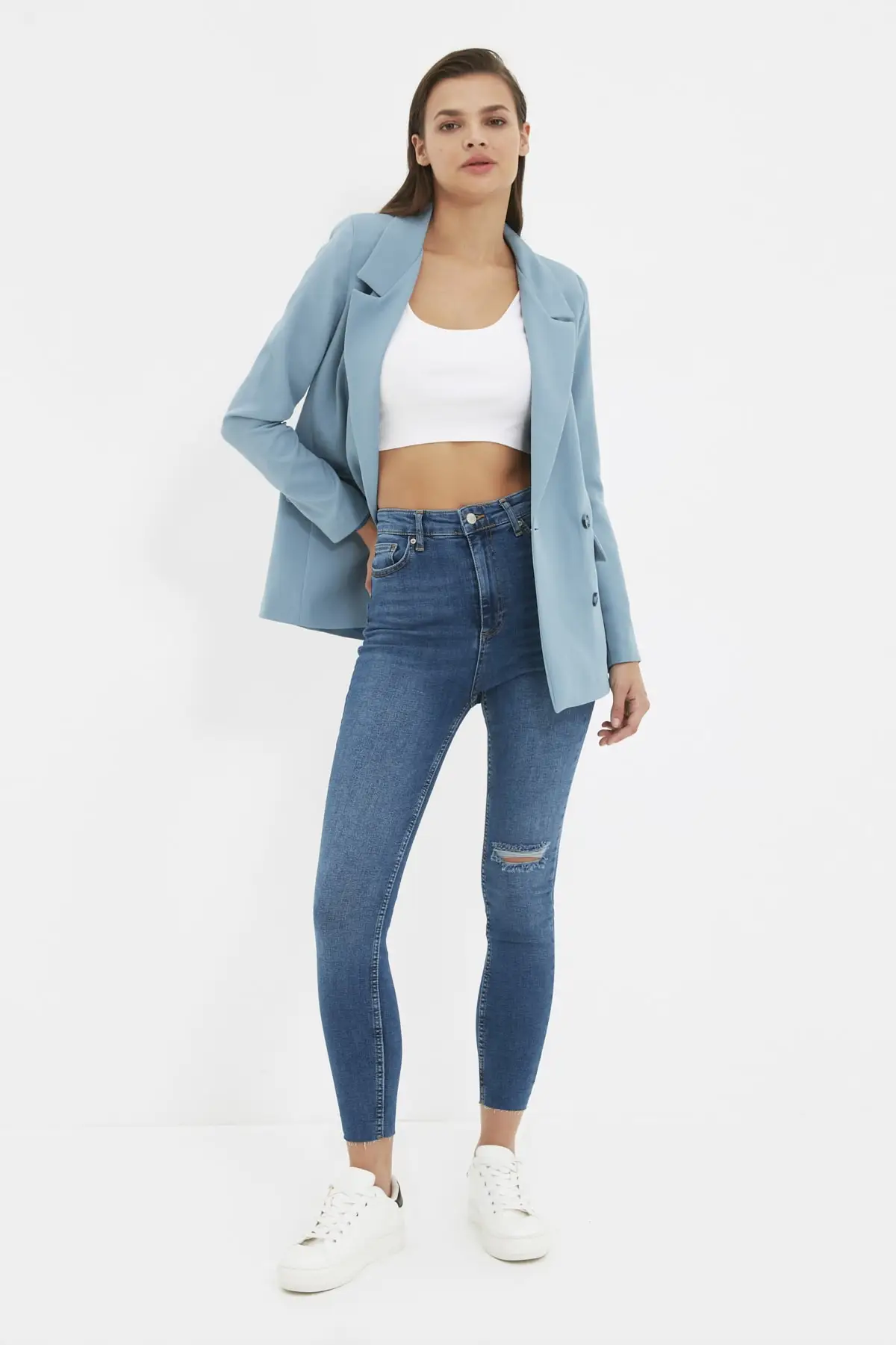 Trendyol Yırtıklı High Waist Skinny Jeans TWOAW22JE1080