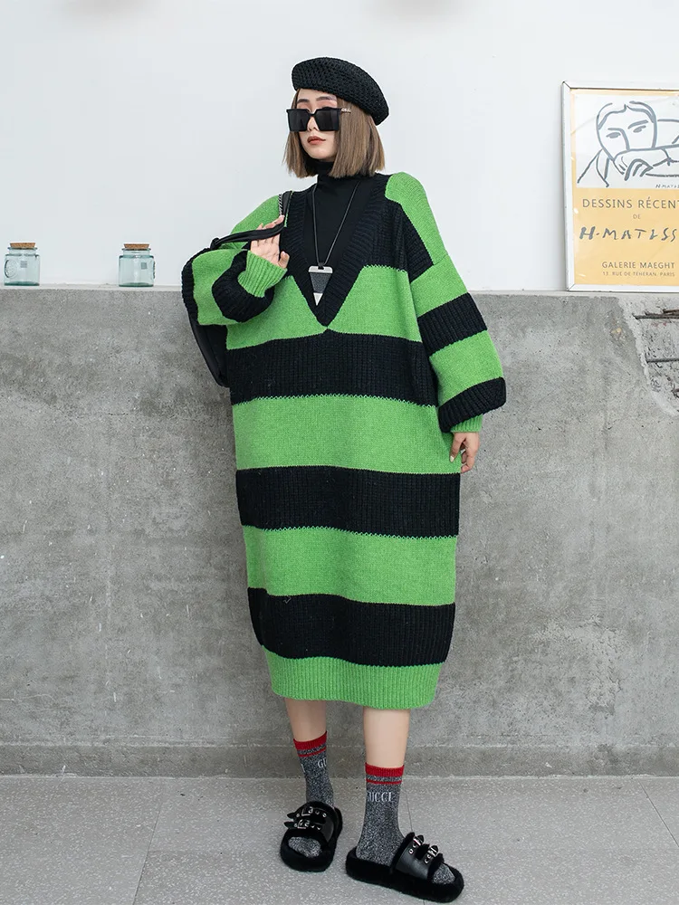 

SuperAen Loose Oversized Thick Stripe Contrast V-neck Long Sleeves Knitted Sweater Dress Women