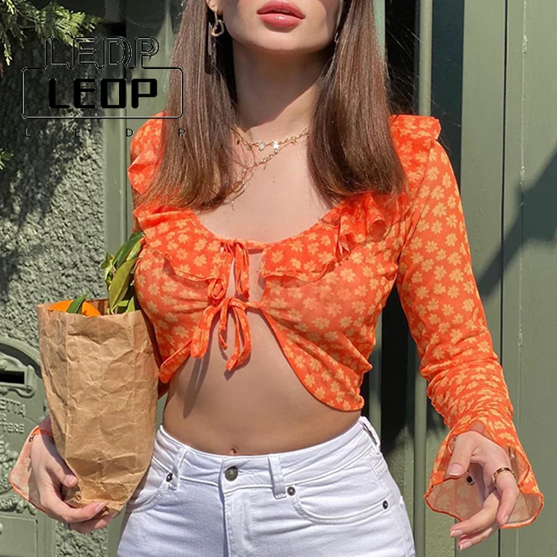 

LEDP Y2K Streetwear Women's Summer Gothic Aesthetic Floral Print T-Shirt Women's Ruffle Trim Lace Up V-Neck Cardigan Cropped Top