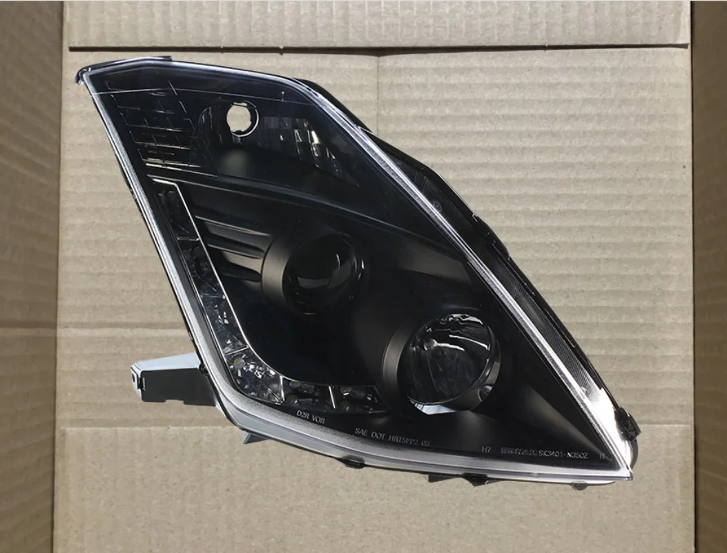 LED Strip Projector Headlights Black Compatible with 2003-2007 Infiniti G35 Coupe Left + Right Pair Headlamps Assembly