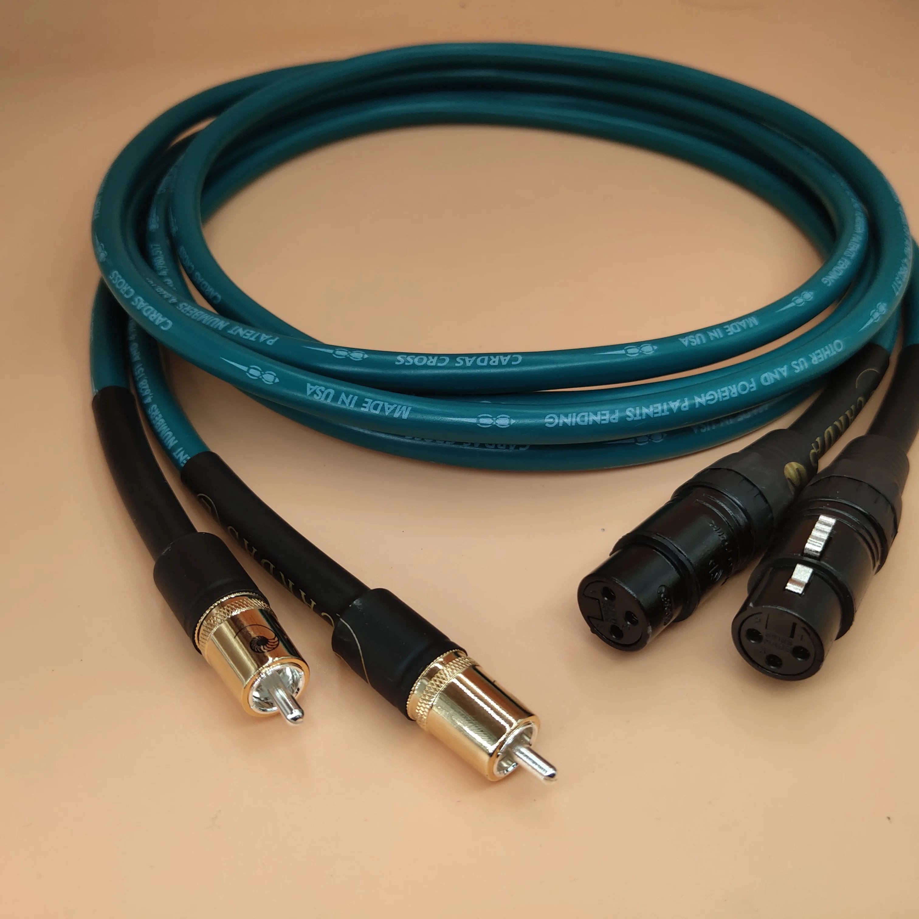 1 пара сбалансированный аудиокабель с RCA на XLR |