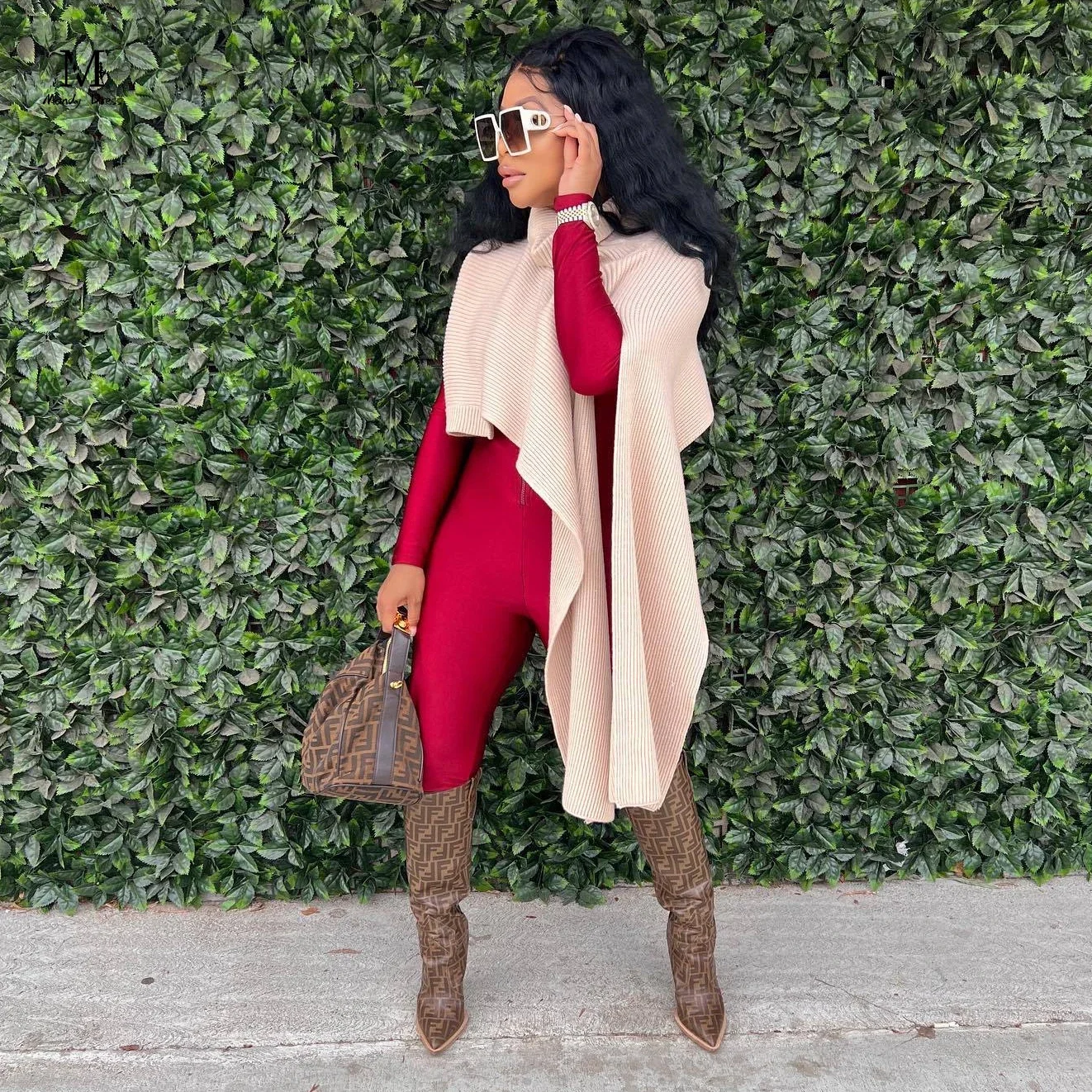 Рисунок 6 - Модный вязаный пуловер