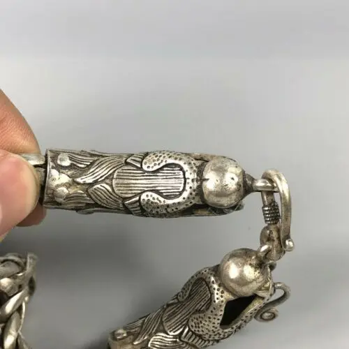 Тибетский серебряный браслет-амулет с драконом