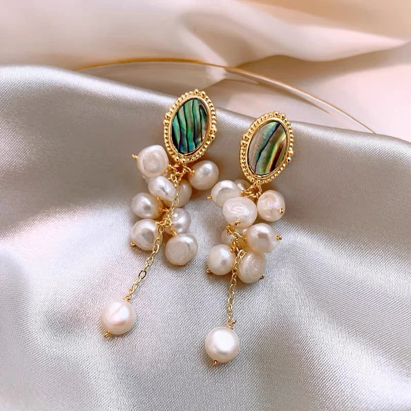 

2022 New Shell Design With Natural Pearl Dangle Earrings Jewelry Women Vintage Design Gifts