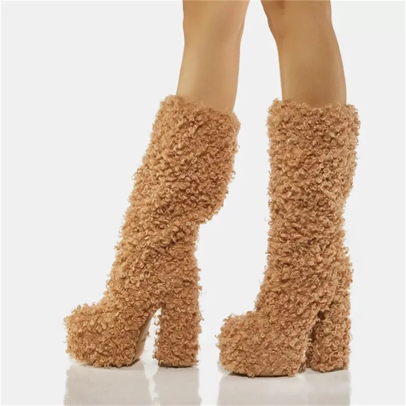 

Women Warm Fur Boots Winter Plush Faux Fur Snow Boots Fashion New Soft Curly Plush Platform Shoes Thick High-Heeled Round Toe