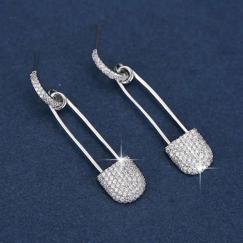 

Exaggerated Fashion Diamond Earrings Korean Temperament Joker Pin Zircon Long Earring Earrings Free Shipping