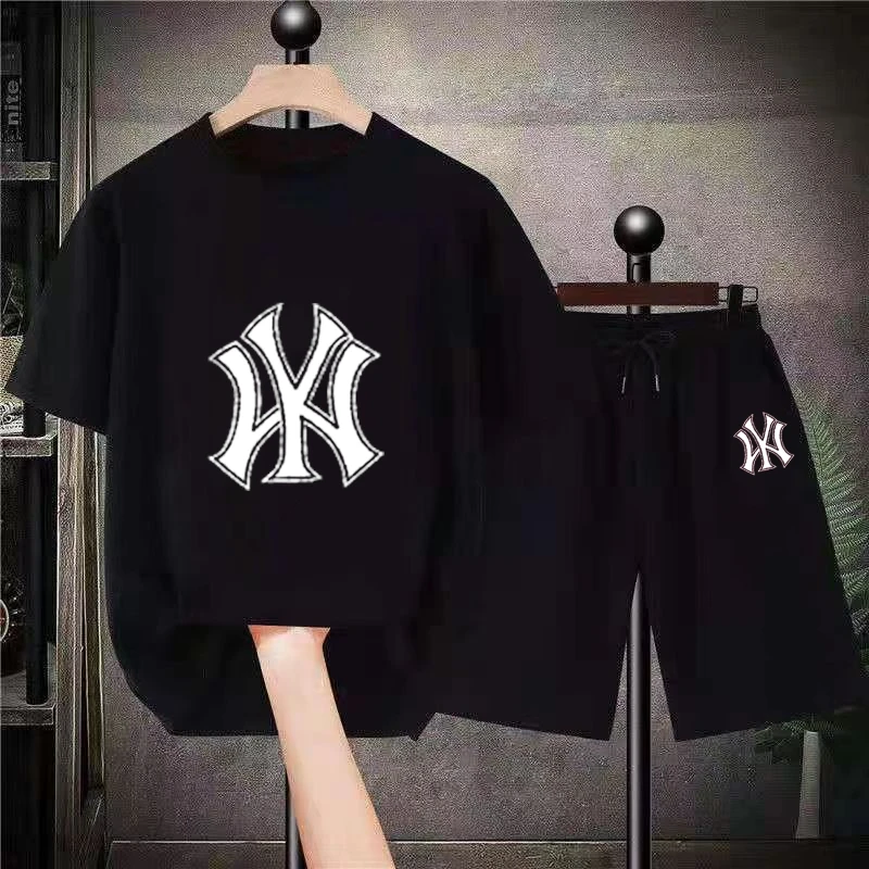 

New Luxury Brand T-Shirts Men Clothing Designer Clothes Fashion Women Tees Sportswear Tops Shorts 2023 Summer 2 Piece Set