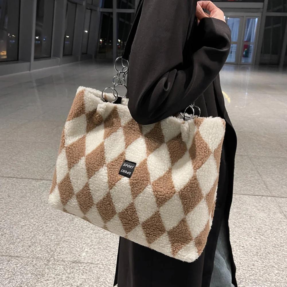 

Women Plush Fur Bag Diamond Lattice Shoulder Bag Bear Pattern Autumn Winter Large Capacity Luxury Brand Designer Handbags