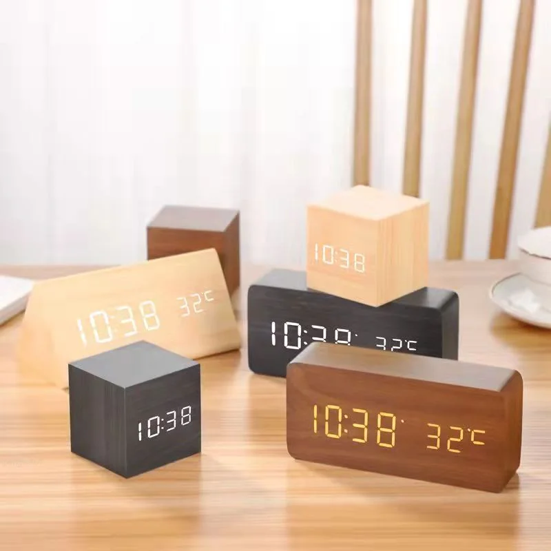 

Wooden Led Smart Alarm Clocks Modern USB Desktop Digital Thermometer Bedrooms Square Voice Control Electronic Desktop Clocks