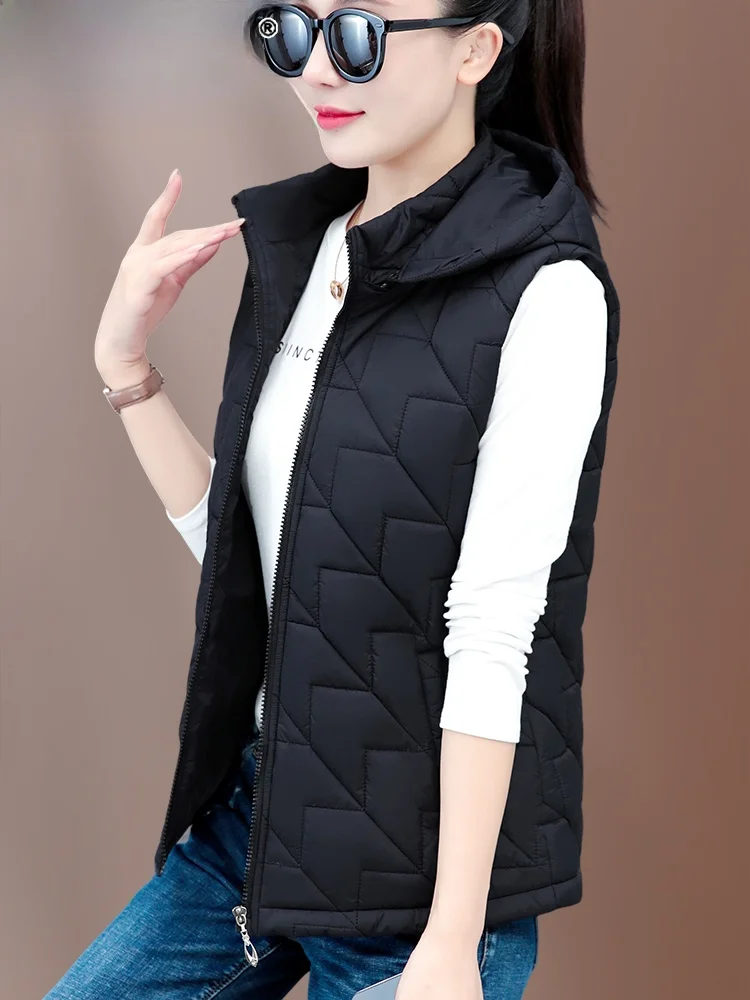 Легкий пуховый жилет с дятлом женский хлопковой подкладкой новинка 2024