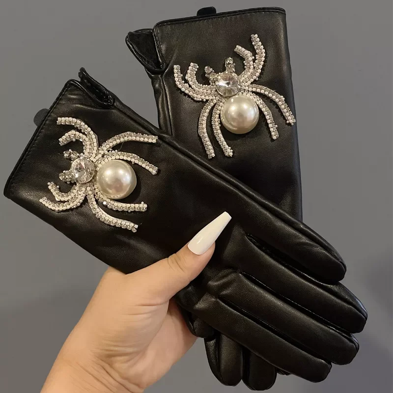 

Free shipping gloves Winter Luxury Spider PU Leather Fingerless Mittens Windproof Driving Gloves Outdoor guantes Femme