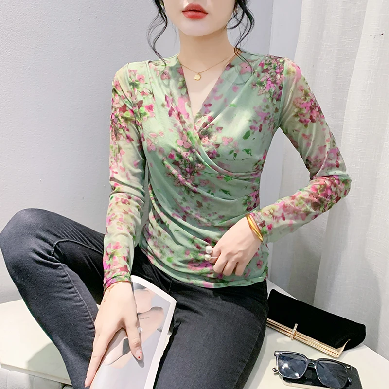 Сексуальная женская футболка с крестообразным v-образным вырезом и длинным