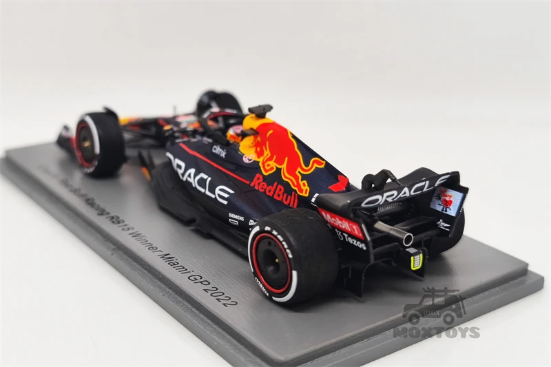 Модель автомобиля Spark 1: 1 F1 2022 модель модели 2011: 2011