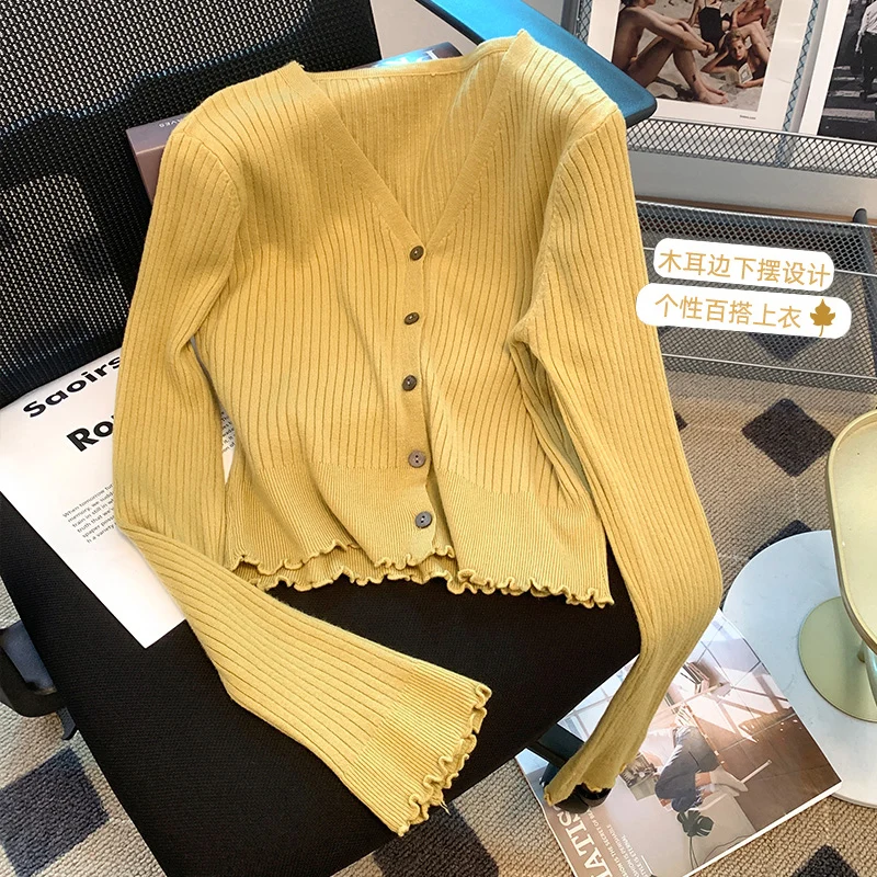 

White Cardigan For Women 2022 Spring Autumn New Korean Fashion Street V-Neck Knit Top Casual Short Fungus Edge Thin Sweater Coat