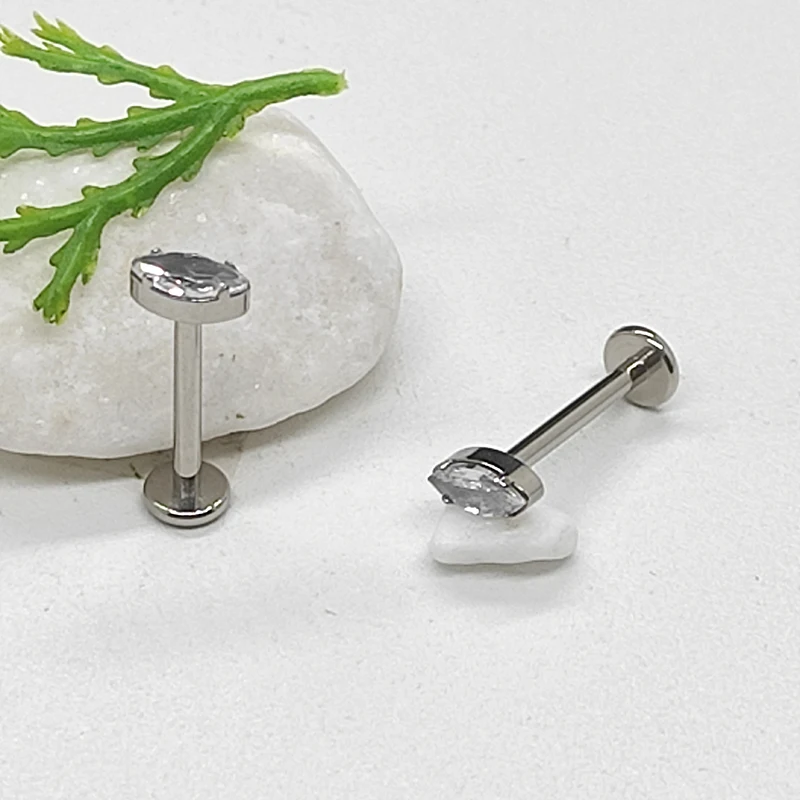 

1Pc Horse Eye Zircon Ear Studs F136 Titanium Labret Piercing Lip Nail Internal Thread Earbone Bar Helix Cartilage Tragus Earring