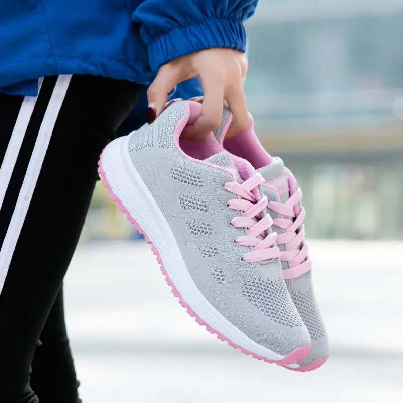 

light weight lightweight women's luxury sneakers girl child sport shoes running sneakers sports shoes for women 2022 sheos 1229