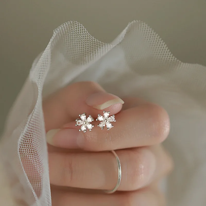 

Hot Cute Exquisite Flowers Rhinestone Stud Earrings For Women's Elegant Sweet Earrings Small Girls Party Jewelry