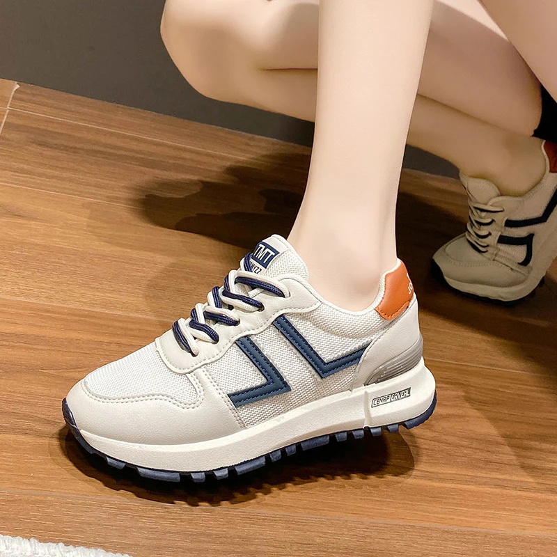 

2023 New Forrest Gump Shoes Women's breathable thick soled small white shoes Versatile fashion sports casual shoes
