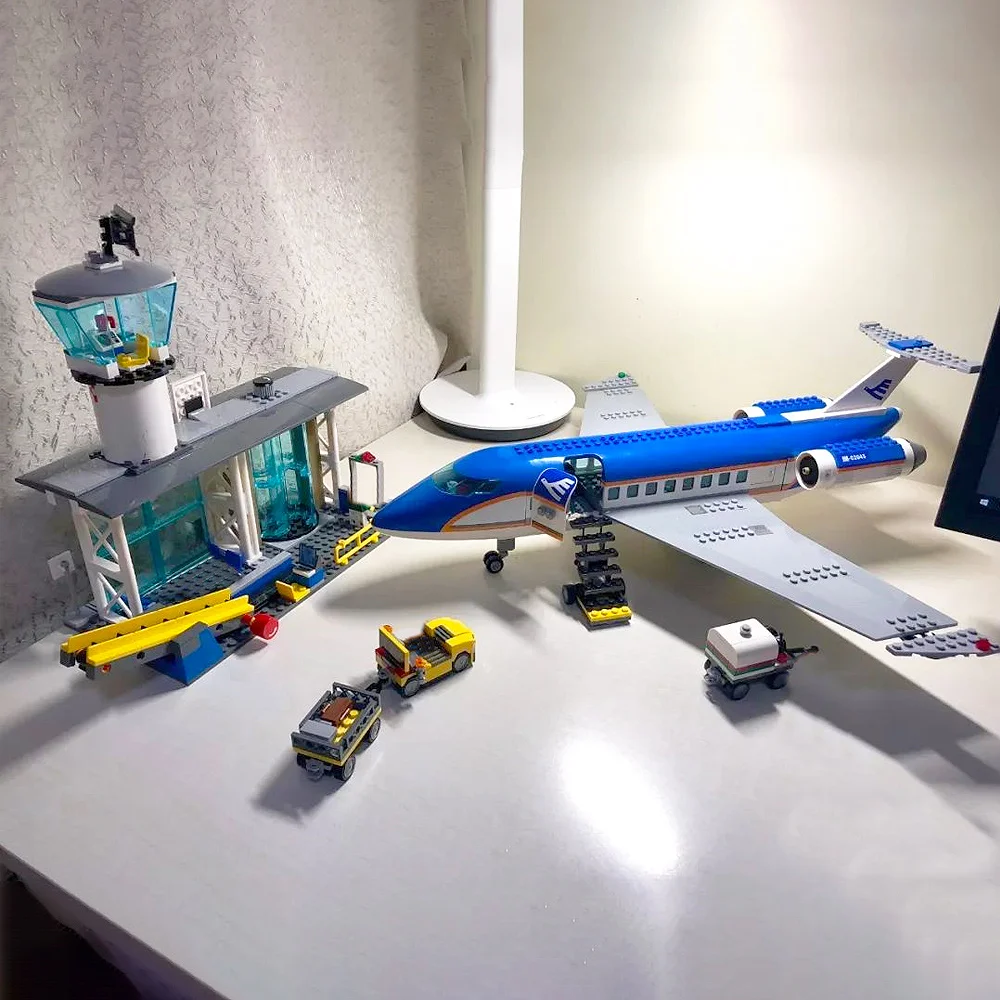 

60104 шт., Детский конструктор «пассажирский терминал»