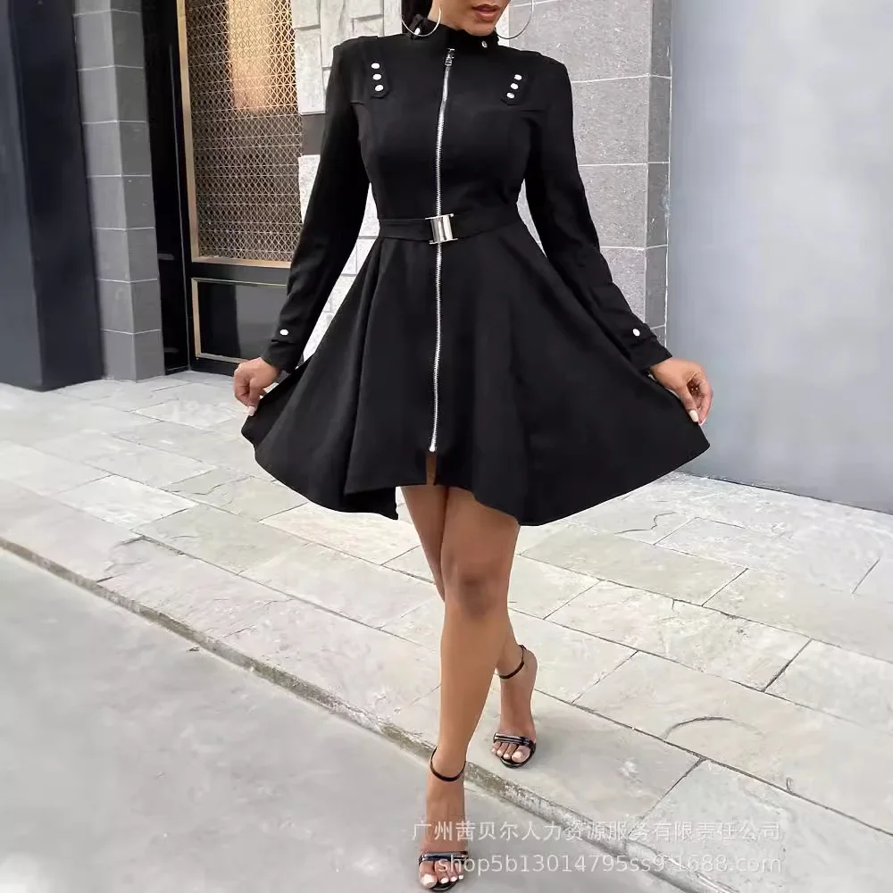 Новое черное платье с длинными рукавами и поясом на талии