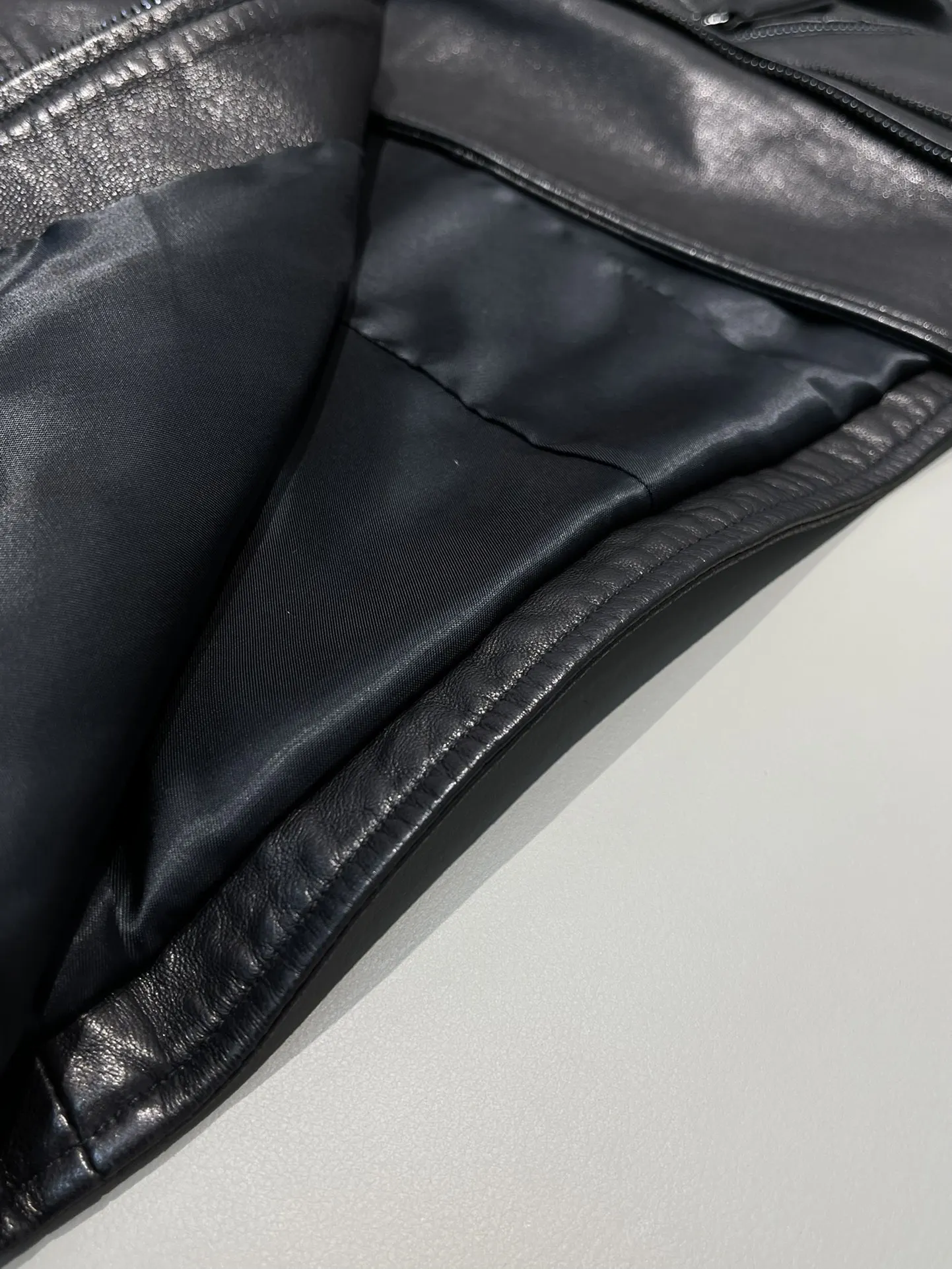 Women Sheepskin Black Leather Jacket Multi Zipper Design 2022 Hot Sale Moto Biker Fashion Women Coat