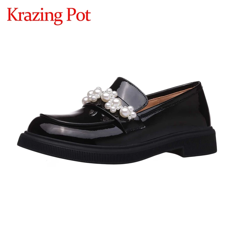 

Krazing pot cow split leather round toe med heel loafers pearl decorations beauty girls dating slip on elegant women pumps L13